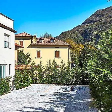2 Hotel 4*