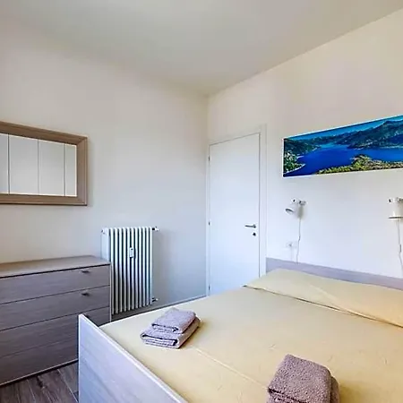 2 Hotel Dervio